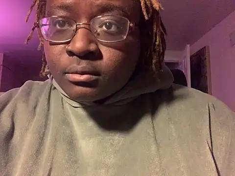 Snapshot of BigKittyRaven chatting on February 5, 4:16 am BigKittyRaven online show from February 5, 4:16 am