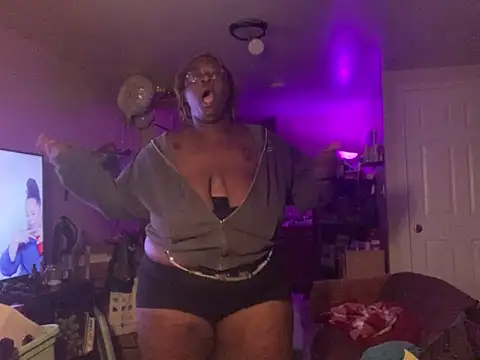 Snapshot of BigKittyRaven chatting on February 27, 4:52 am BigKittyRaven online show from February 27, 4:52 am