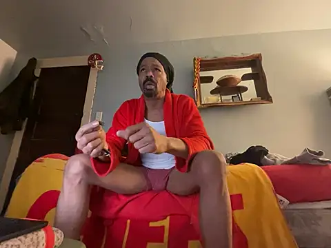 Snapshot of skarfosbabes69 chatting on January 20, 12:15 am skarfosbabes69 online show from January 20, 12:15 am