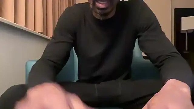 Snapshot of skarfosbabes69 chatting on January 21, 10:41 am skarfosbabes69 online show from January 21, 10:41 am