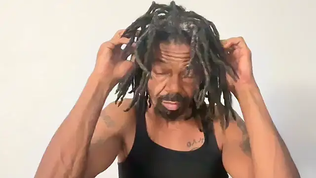 Snapshot of skarfosbabes69 chatting on September 10, 4:23 am skarfosbabes69 online show from September 10, 4:23 am