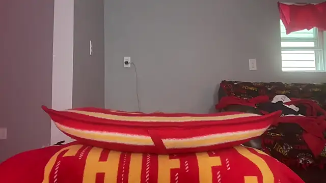 Snapshot of skarfosbabes69 chatting on September 23, 7:50 pm skarfosbabes69 online show from September 23, 7:50 pm