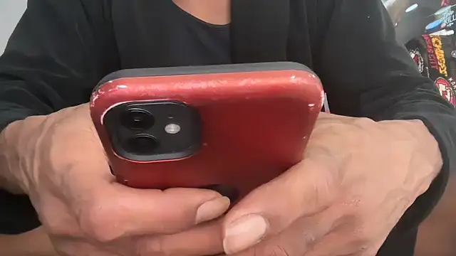 Snapshot of skarfosbabes69 chatting on November 17, 6:41 am skarfosbabes69 online show from November 17, 6:41 am