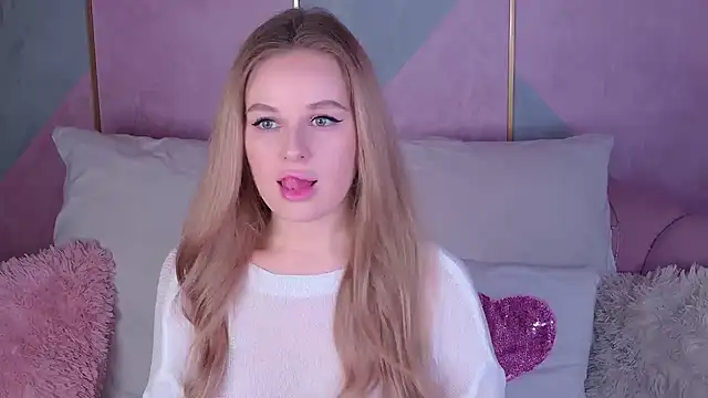 BeatriceEsmont online show from February 9, 8:34 pm