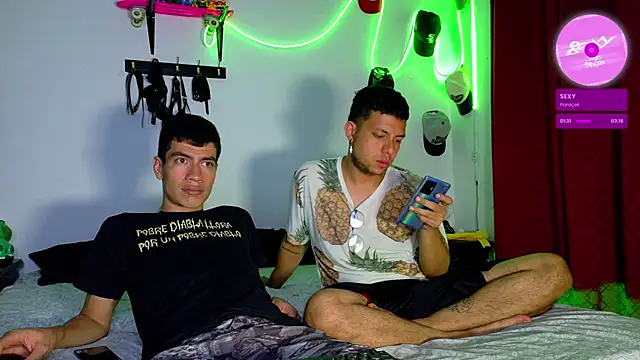 Nymphobuddies online show from December 23, 6:05 pm