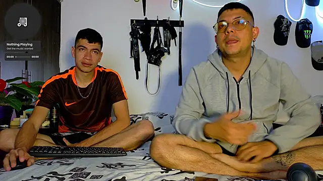 Nymphobuddies online show from January 3, 3:38 am