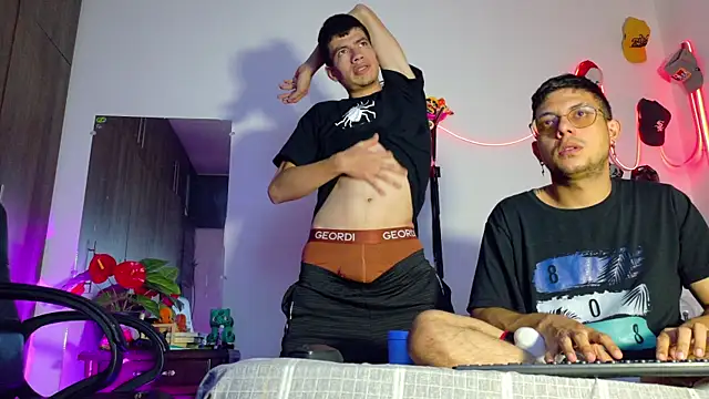 Nymphobuddies online show from January 25, 3:40 am