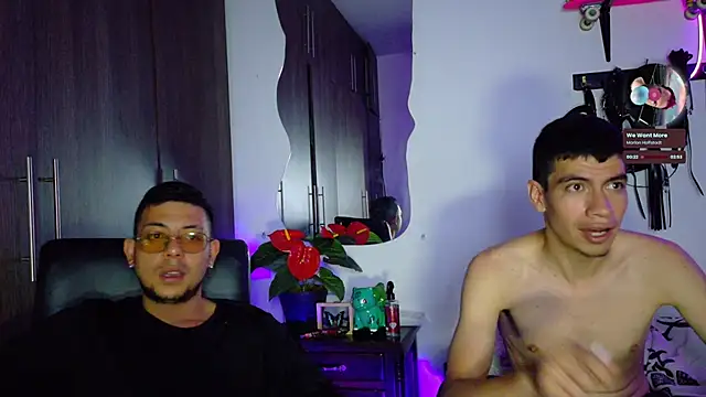 Nymphobuddies online show from February 19, 5:05 am