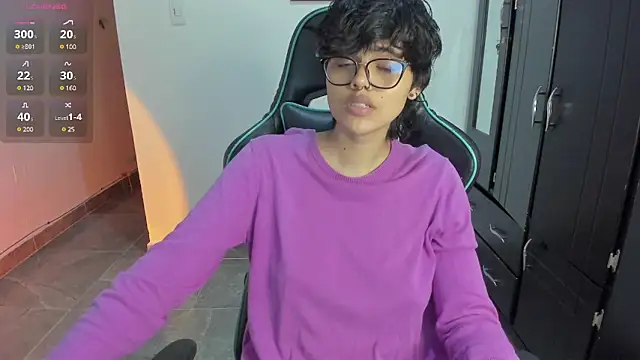 Snapshot of gooddess_isis chatting on January 4, 11:54 am gooddess isis online show from January 4, 11:54 am