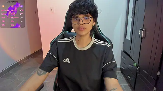 Snapshot of gooddess_isis chatting on January 16, 5:11 am gooddess isis online show from January 16, 5:11 am