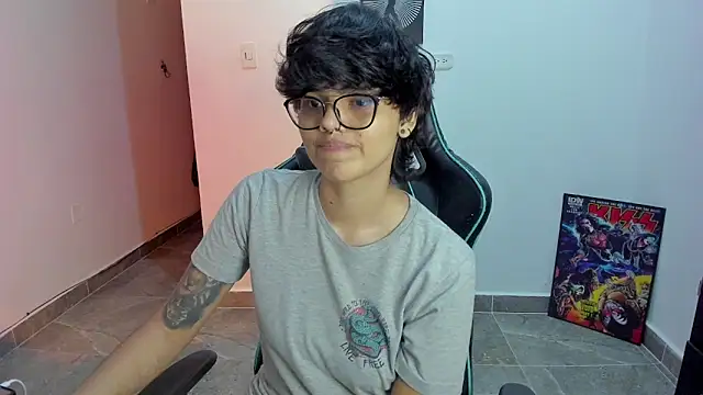 Snapshot of gooddess_isis chatting on February 19, 2:12 am gooddess isis online show from February 19, 2:12 am