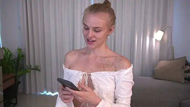 Snapshot of sscarl_ii chatting on December 17, 4:12 am sscarl ii online show from December 17, 4:12 am