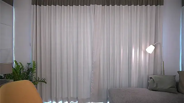 Snapshot of sscarl_ii chatting on January 3, 4:44 am sscarl ii online show from January 3, 4:44 am