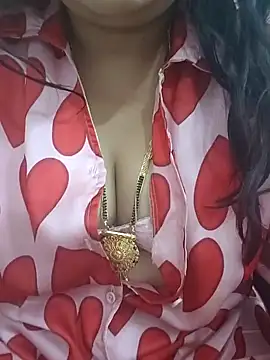 Snapshot of Mayuri77 chatting on January 31, 10:20 am Mayuri77 online show from January 31, 10:20 am