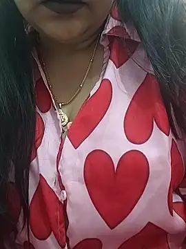 Snapshot of Mayuri77 chatting on February 17, 9:35 am Mayuri77 online show from February 17, 9:35 am