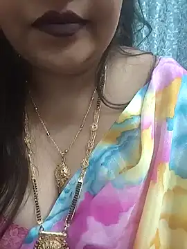 Snapshot of Mayuri77 chatting on February 21, 5:09 pm Mayuri77 online show from February 21, 5:09 pm