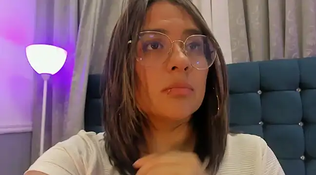 Pandoracherry online show from March 10, 6:05 am