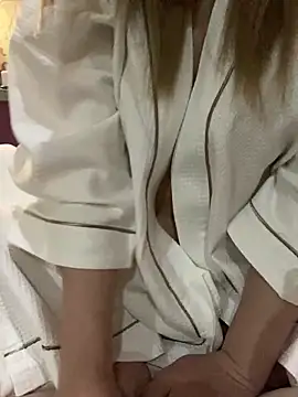 Remi official online show from December 15, 2:05 pm