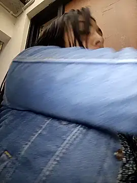 LIZ-06  online show from February 13, 3:46 pm