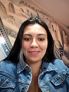 LIZ-06  online show from February 13, 9:49 pm