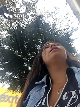 LIZ-06  online show from February 18, 5:21 pm