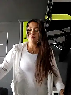 LIZ-06  online show from March 13, 12:46 pm