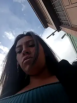 LIZ-06  online show from March 21, 9:45 pm