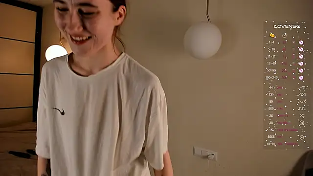 Snapshot of KimStevens chatting on December 7, 5:48 am KimStevens online show from December 7, 5:48 am