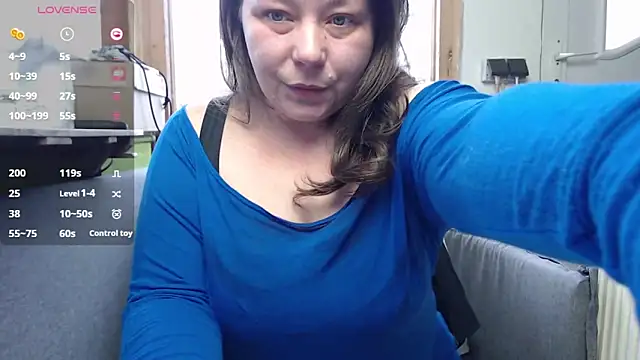 Snapshot of KasiaPrivat chatting on January 16, 10:53 am KasiaPrivat online show from January 16, 10:53 am