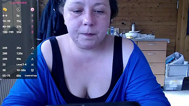 Snapshot of KasiaPrivat chatting on February 24, 10:37 am KasiaPrivat online show from February 24, 10:37 am