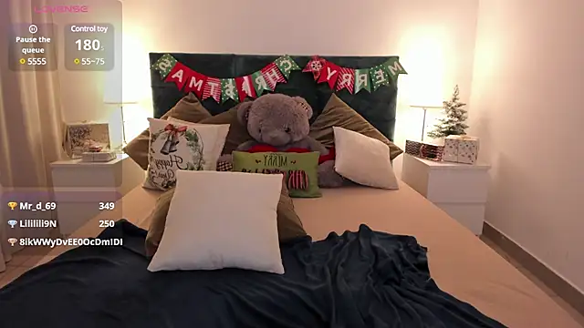 Snapshot of AmA_lia_ chatting on December 22, 11:22 am AmA lia online show from December 22, 11:22 am