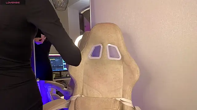 Snapshot of Maddy_Garcia chatting on January 27, 4:54 pm Maddy Garcia online show from January 27, 4:54 pm