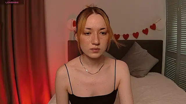 Snapshot of Maddy_Garcia chatting on February 15, 11:58 pm Maddy Garcia online show from February 15, 11:58 pm