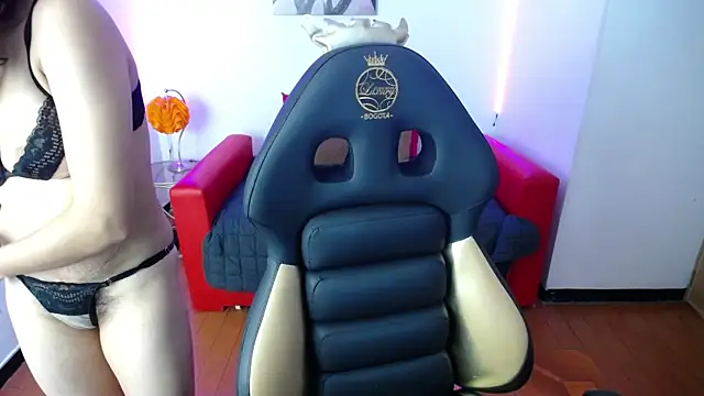 Snapshot of Lili_Gomez_ chatting on January 21, 12:39 pm Lili Gomez online show from January 21, 12:39 pm