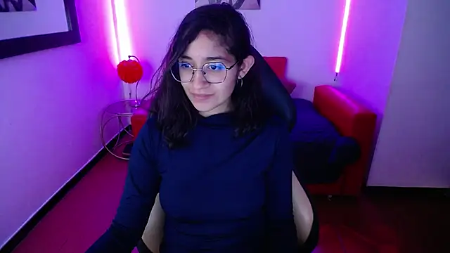 Snapshot of Lili_Gomez_ chatting on January 23, 3:22 pm Lili Gomez online show from January 23, 3:22 pm