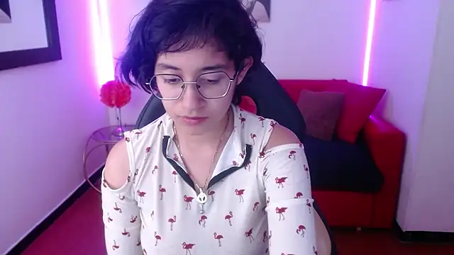 Snapshot of Lili_Gomez_ chatting on February 1, 4:11 pm Lili Gomez online show from February 1, 4:11 pm