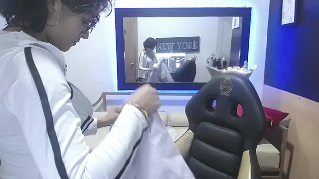 Snapshot of Lili_Gomez_ chatting on March 20, 2:10 pm Lili Gomez online show from March 20, 2:10 pm