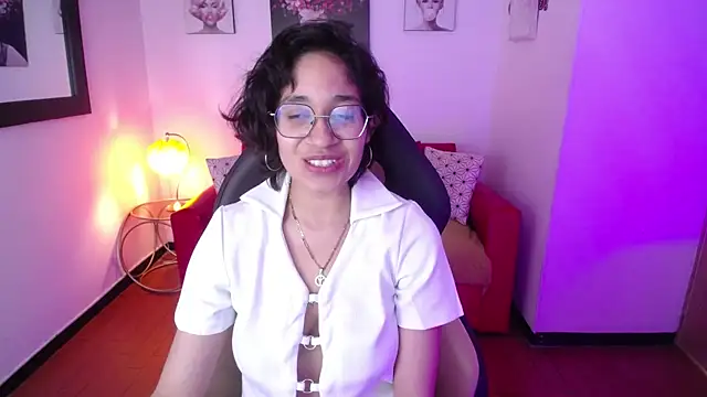 Snapshot of Lili_Gomez_ chatting on March 22, 4:58 pm Lili Gomez online show from March 22, 4:58 pm