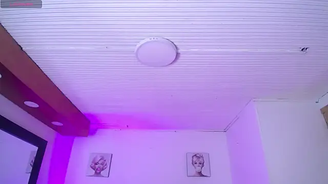 Snapshot of Lili_Gomez_ chatting on November 11, 3:12 pm Lili Gomez online show from November 11, 3:12 pm