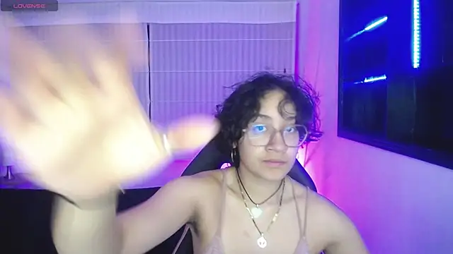 Snapshot of Lili_Gomez_ chatting on November 27, 2:08 pm Lili Gomez online show from November 27, 2:08 pm