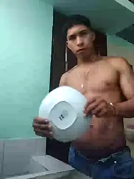 Snapshot of maximo_vega_newv chatting on December 20, 9:50 pm maximo vega newv online show from December 20, 9:50 pm