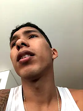 Snapshot of maximo_vega_newv chatting on September 29, 8:46 pm maximo vega newv online show from September 29, 8:46 pm