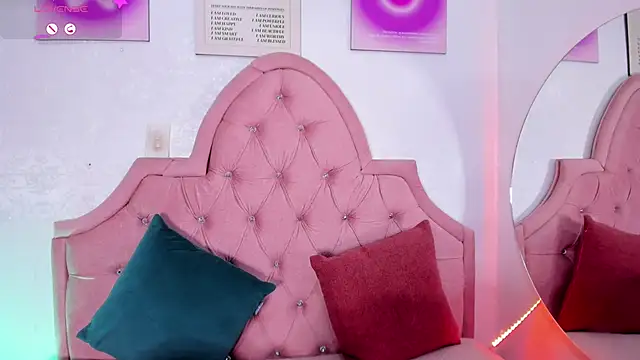 amandalee01 online show from November 9, 7:01 pm