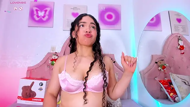 amandalee01 online show from November 28, 7:49 pm