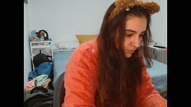 Ursumi1 online show from November 6, 8:10 pm