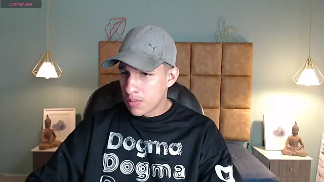 Snapshot of Jheidertwink chatting on December 23, 3:40 am Jheidertwink online show from December 23, 3:40 am