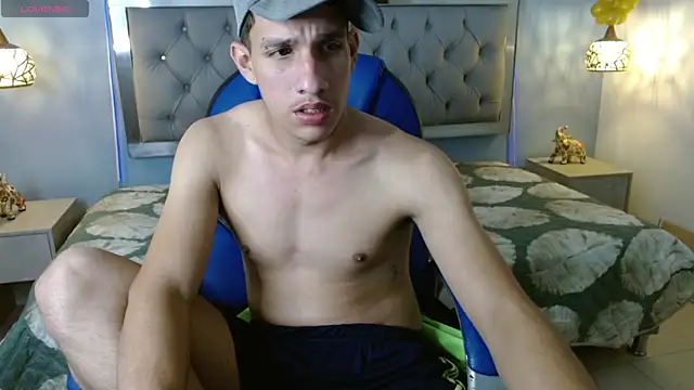 Snapshot of Jheidertwink chatting on December 29, 9:28 am Jheidertwink online show from December 29, 9:28 am