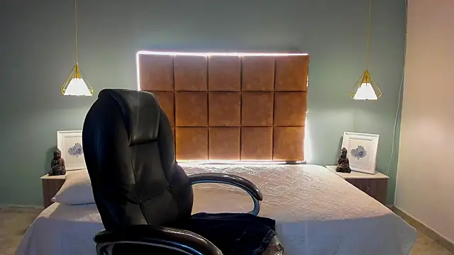 Snapshot of Jheidertwink chatting on September 25, 12:53 pm Jheidertwink online show from September 25, 12:53 pm