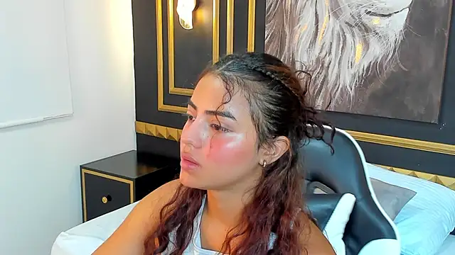 Snapshot of yaya23x chatting on February 8, 12:28 pm yaya23x online show from February 8, 12:28 pm