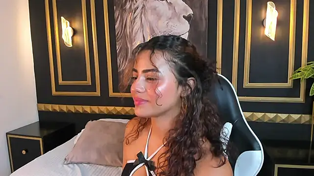 Snapshot of yaya23x chatting on February 10, 10:09 pm yaya23x online show from February 10, 10:09 pm